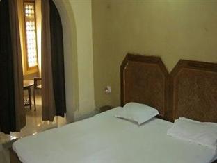 Hotel New Shankar International Пури Екстериор снимка